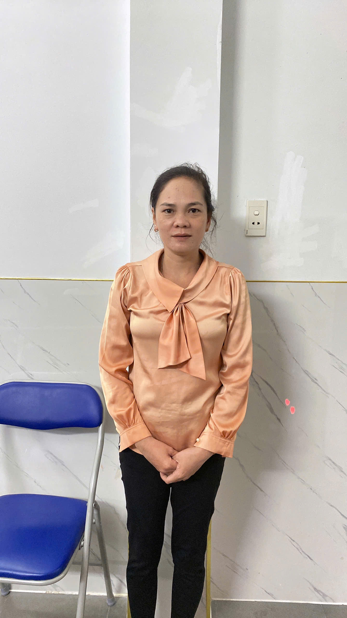 Co VINH que o LONG AN xin lam CHAM NGUOI GIA hoac TAP VU tai Phuong Thanh Binh Bien Hoa Dong Nai co mong muon LUONG 8 trieu