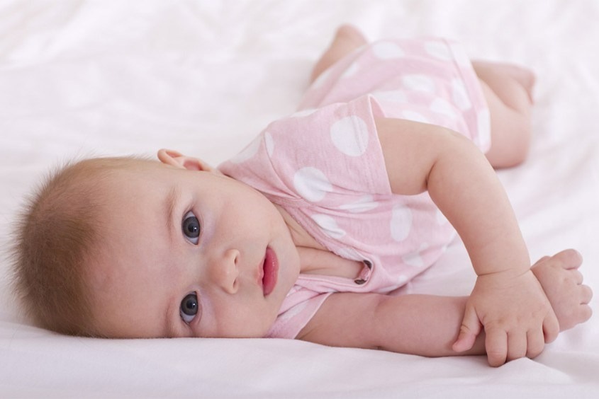 dau hieu nhan biet tre 2 thang t